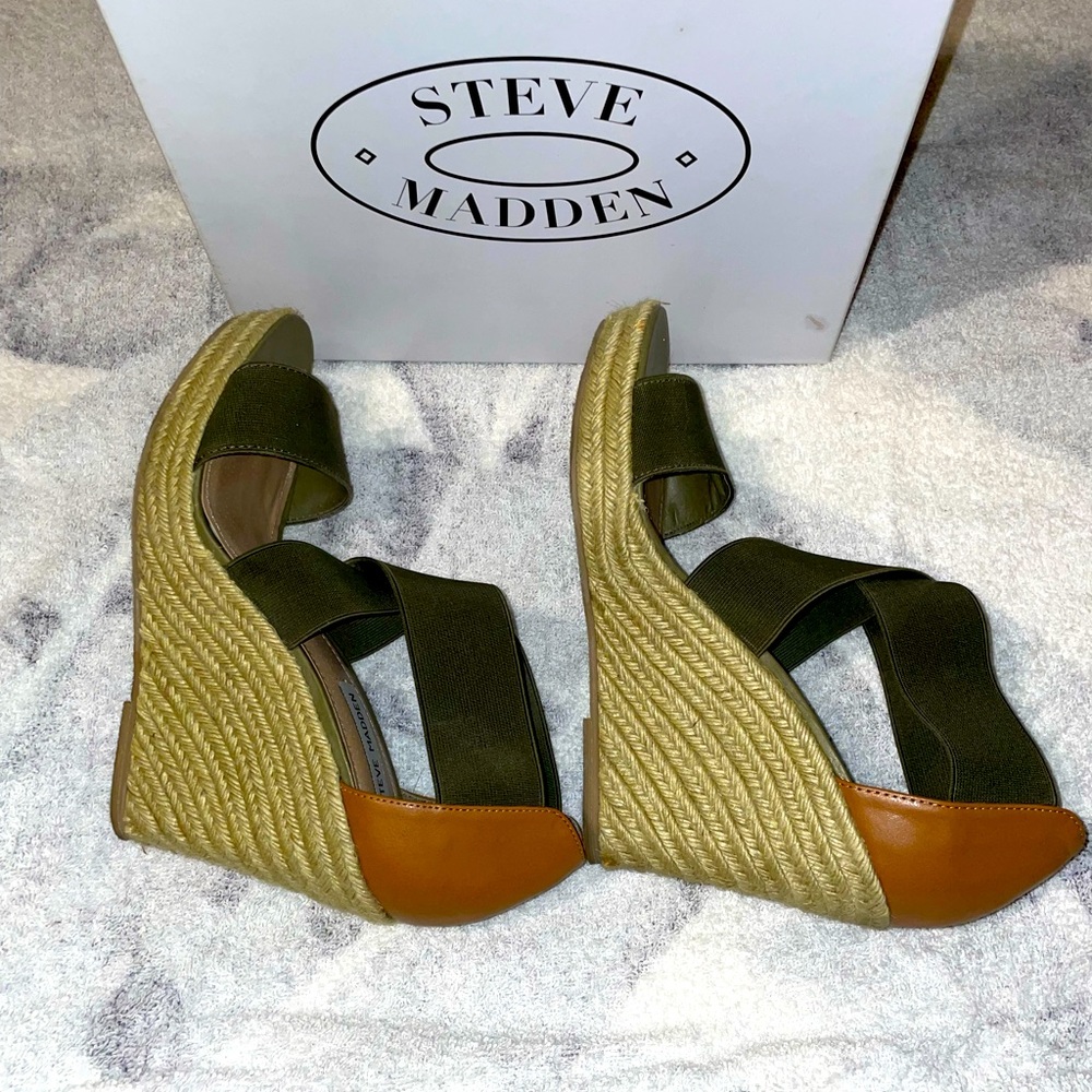 STEVE MADDEN- ESPADRILLE- PLATFORM/WEDGE SANDAL - Picture 5 of 7